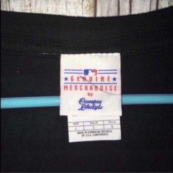 MLB Pittsburgh Pirates Logo Tee - Picture 4 of 4